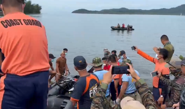 富灯网 菲律宾北部渔船倾覆事件死亡人数升至7人